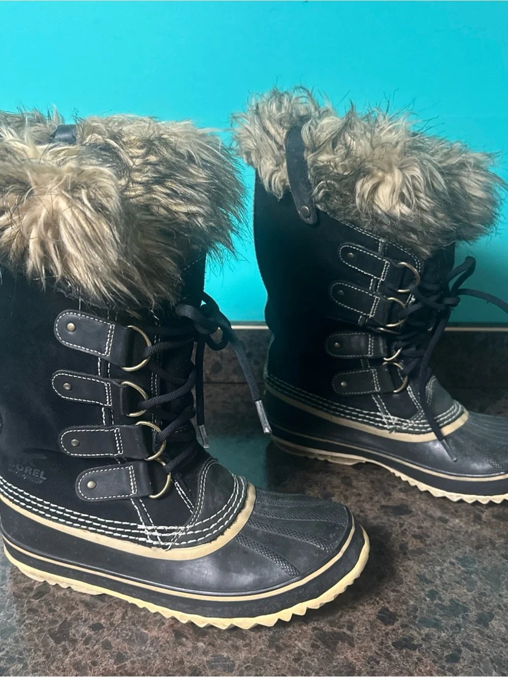 Sorel Women's Black Fur-Trim Lace-Up Winter Boots